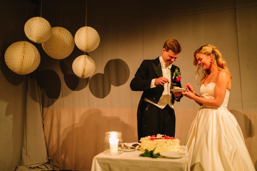 wedding cake in sweden