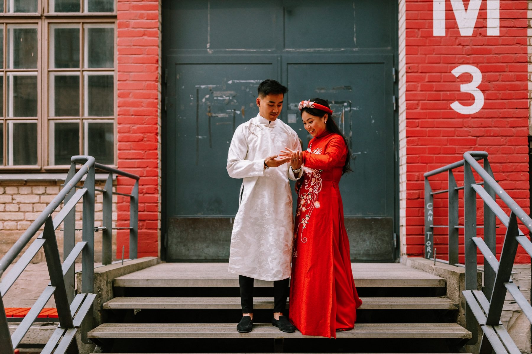 vietnamese wedding outfit